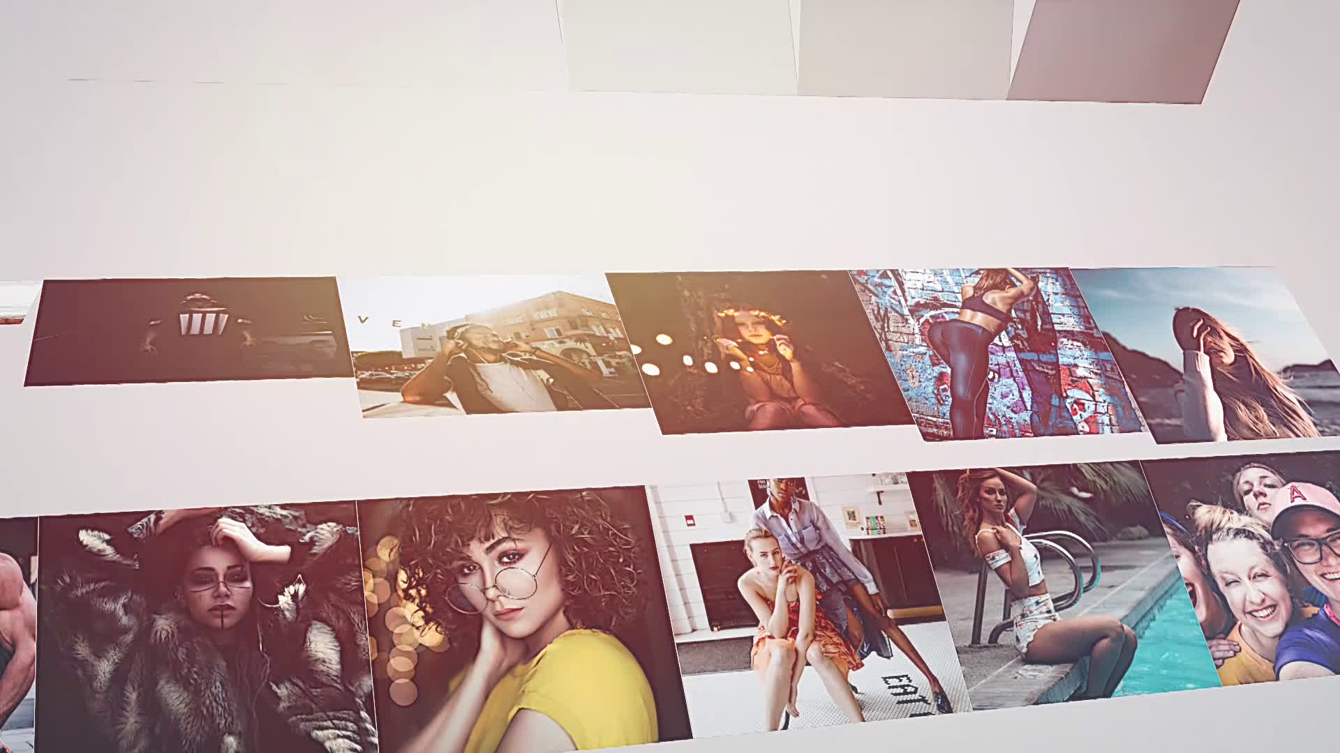 Photo Grid Revealer