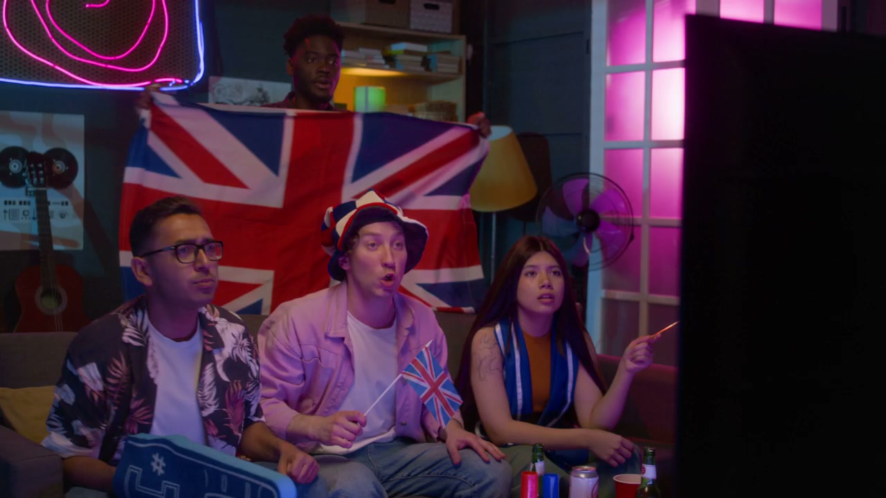 UK Sports Fans Reacting to Game on TV