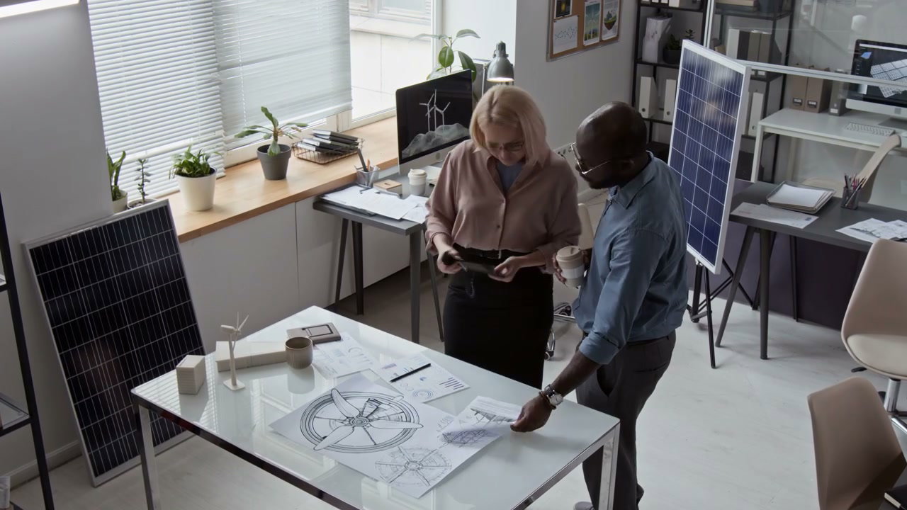 Time Lapse: Engineers Collaborate on Renewable Energy