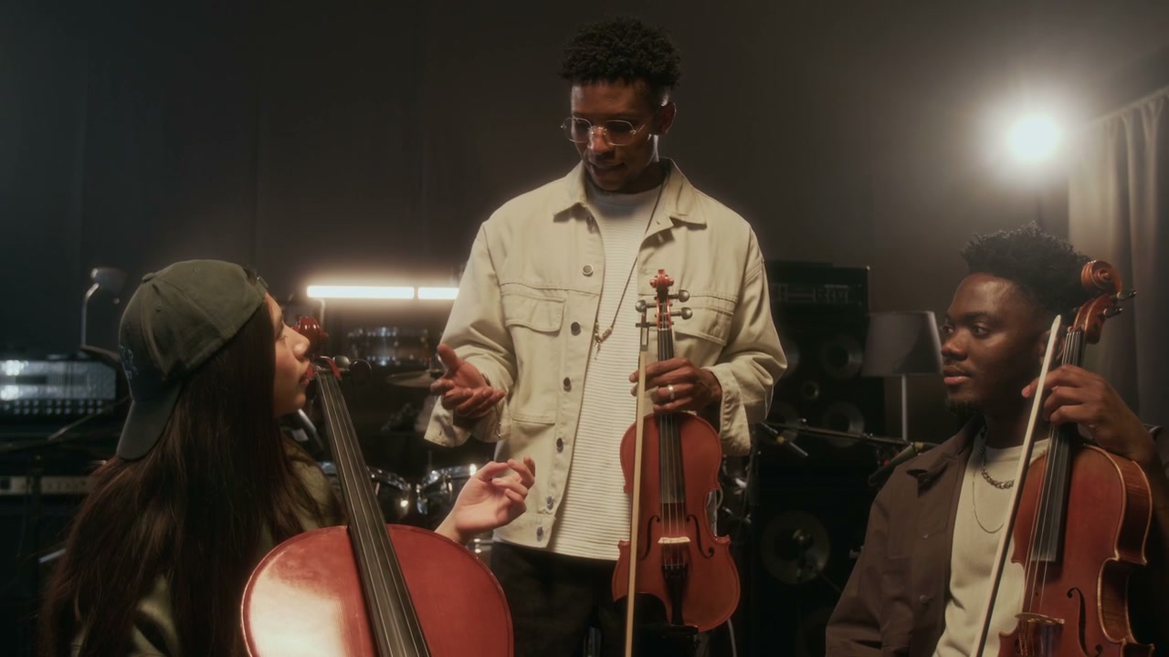 String Trio Discussing Music