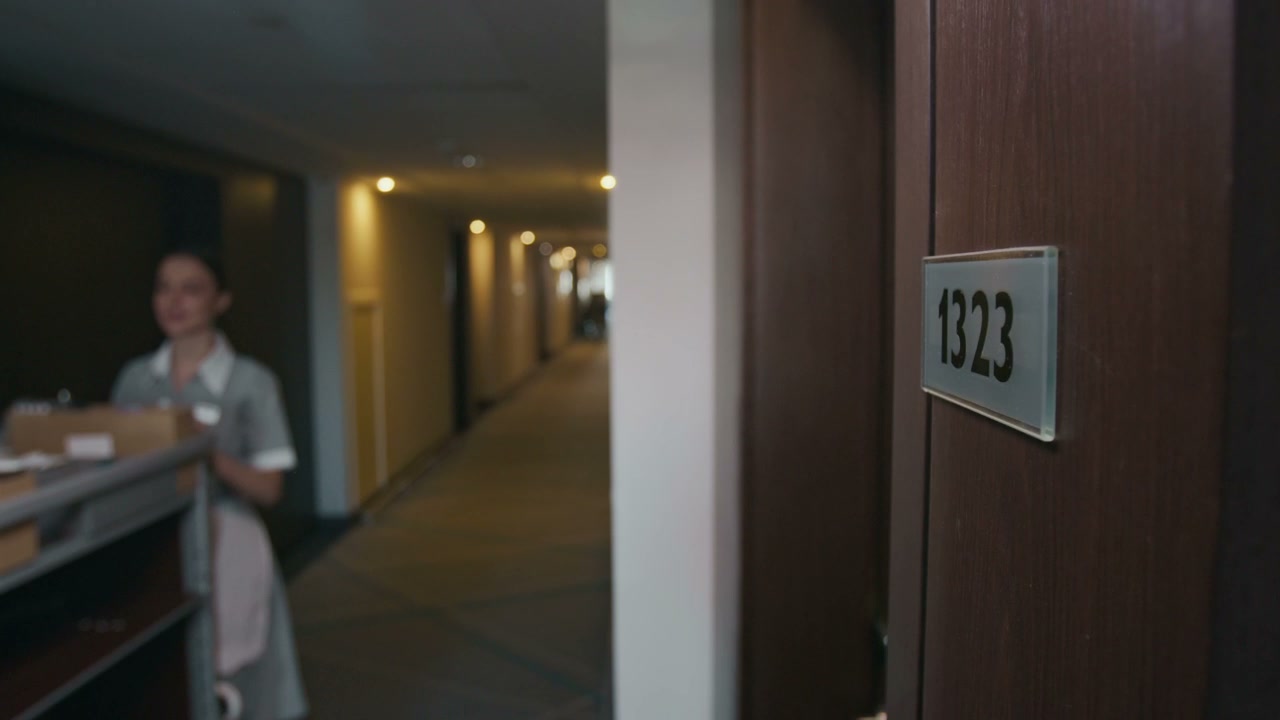 Hotel Housekeeper Unlocks Room 1323