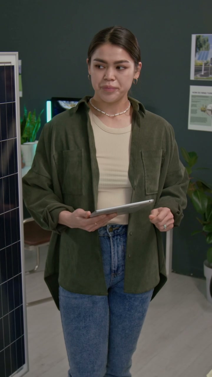 Professional Explaining Solar Energy