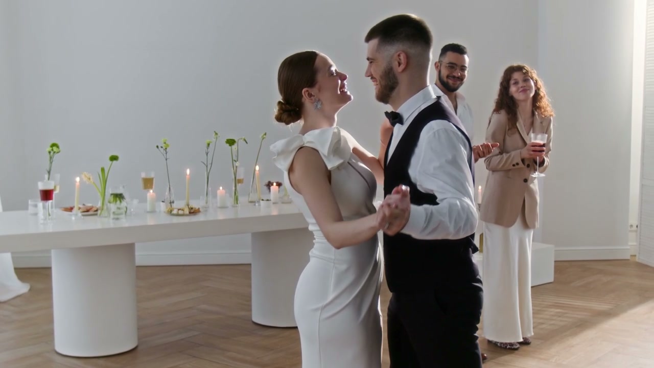 Wedding Couple First Dance