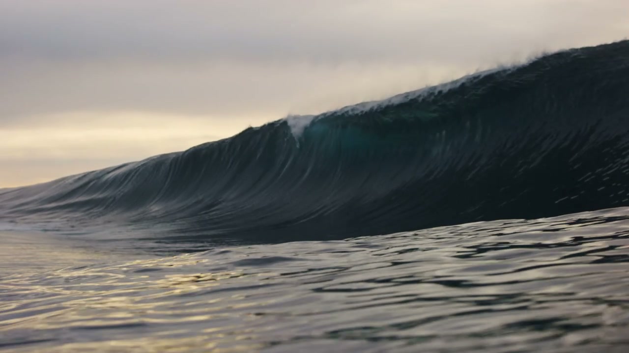 Large Ocean Wave Barreling