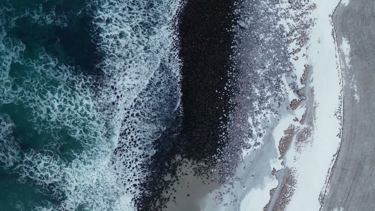 Norway Arctic Ocean Waves Crashing Shore