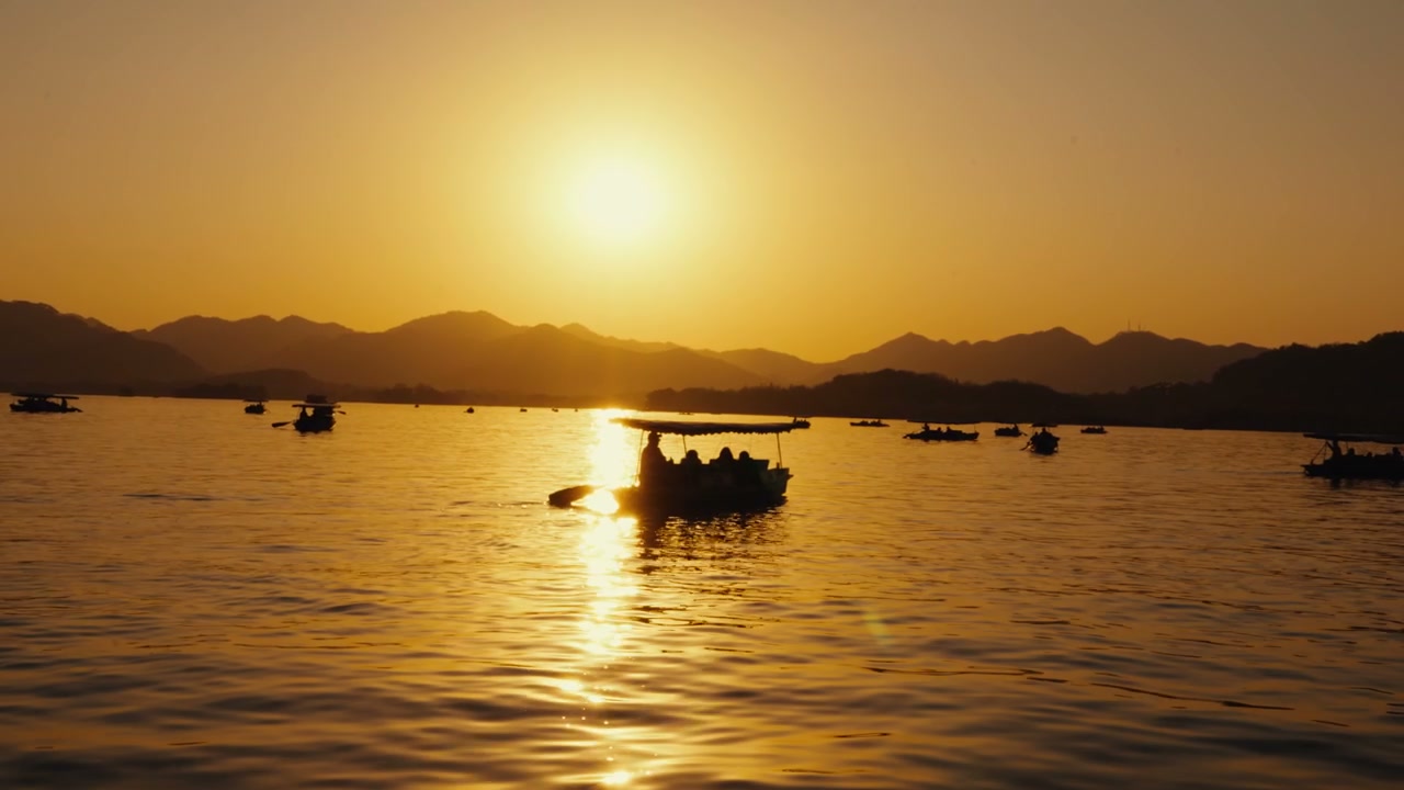 Hangzhou West Lake Sunset with Boats