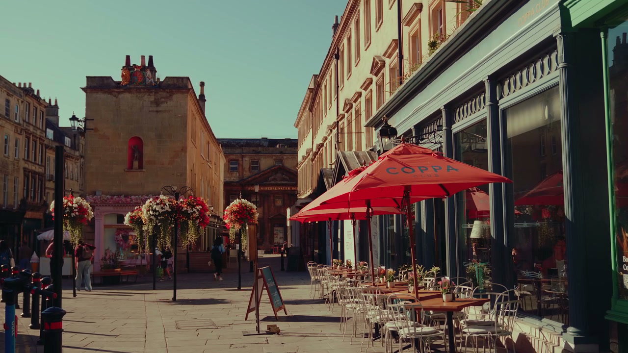 Sunny Street Cafe in Bath, England