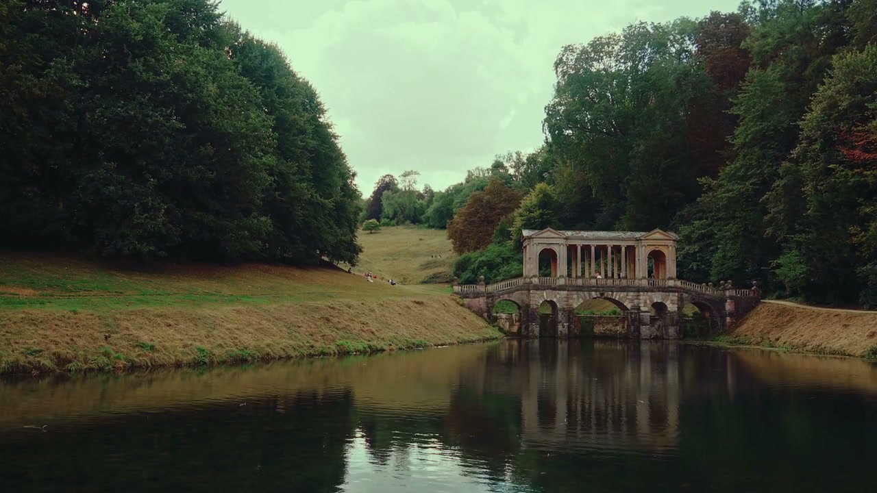 Palladian Bridge Reflected in Lake, Bath
