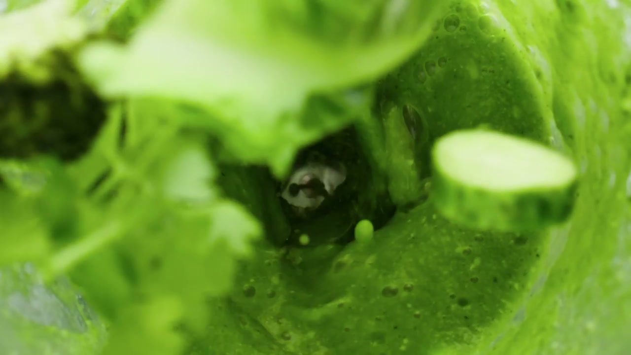 Green Vegetables Blending for Smoothie