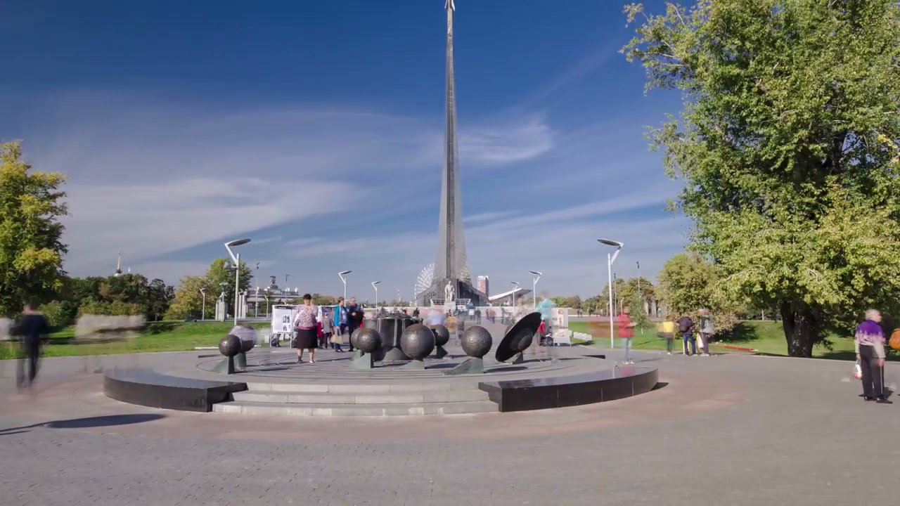 Monument to the Conquerors of Space, Moscow