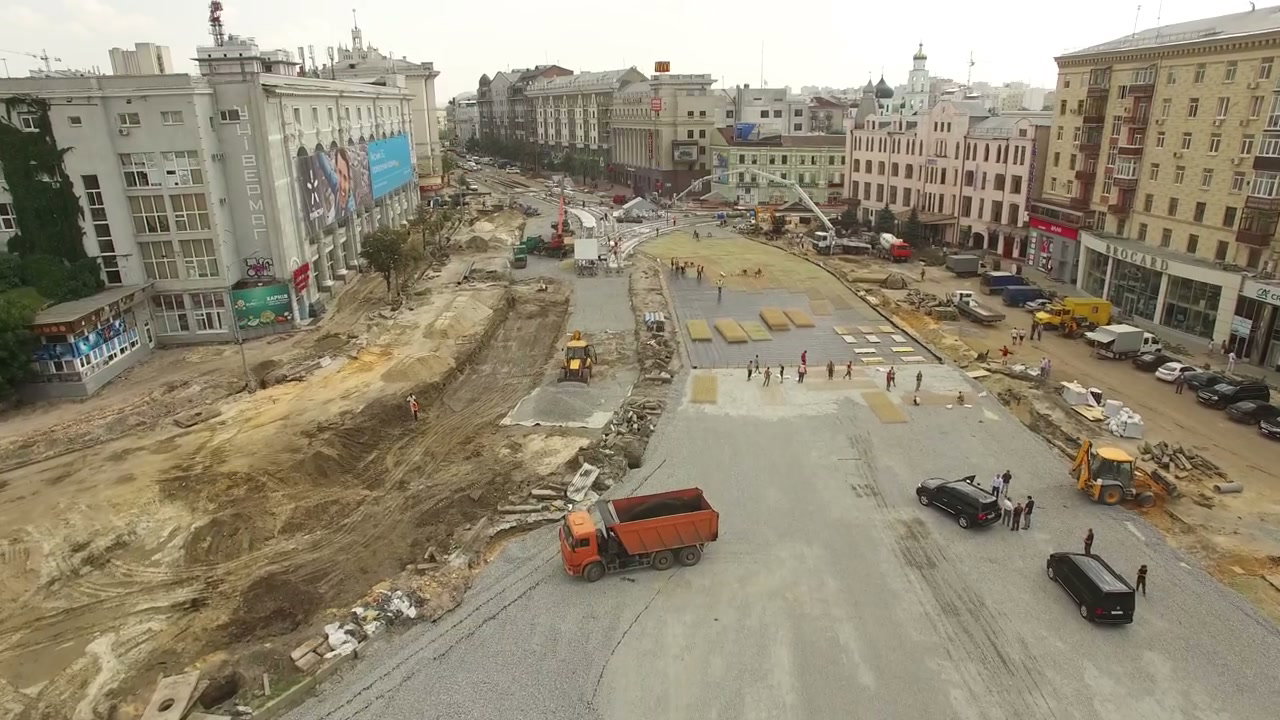 Urban Road and Tram Line Construction