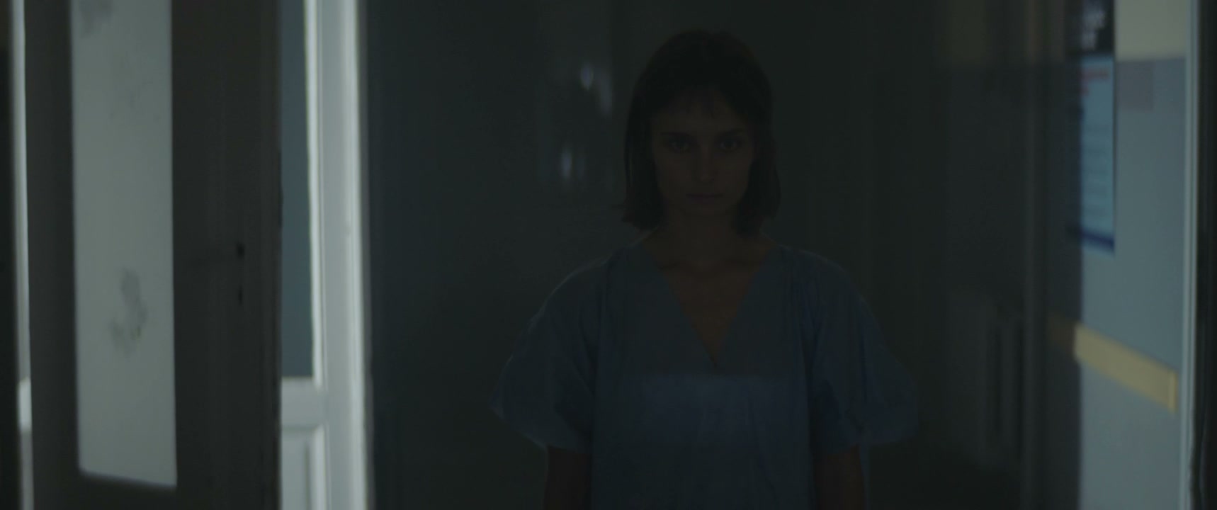 Woman Panicked in Dark Hospital Hallway