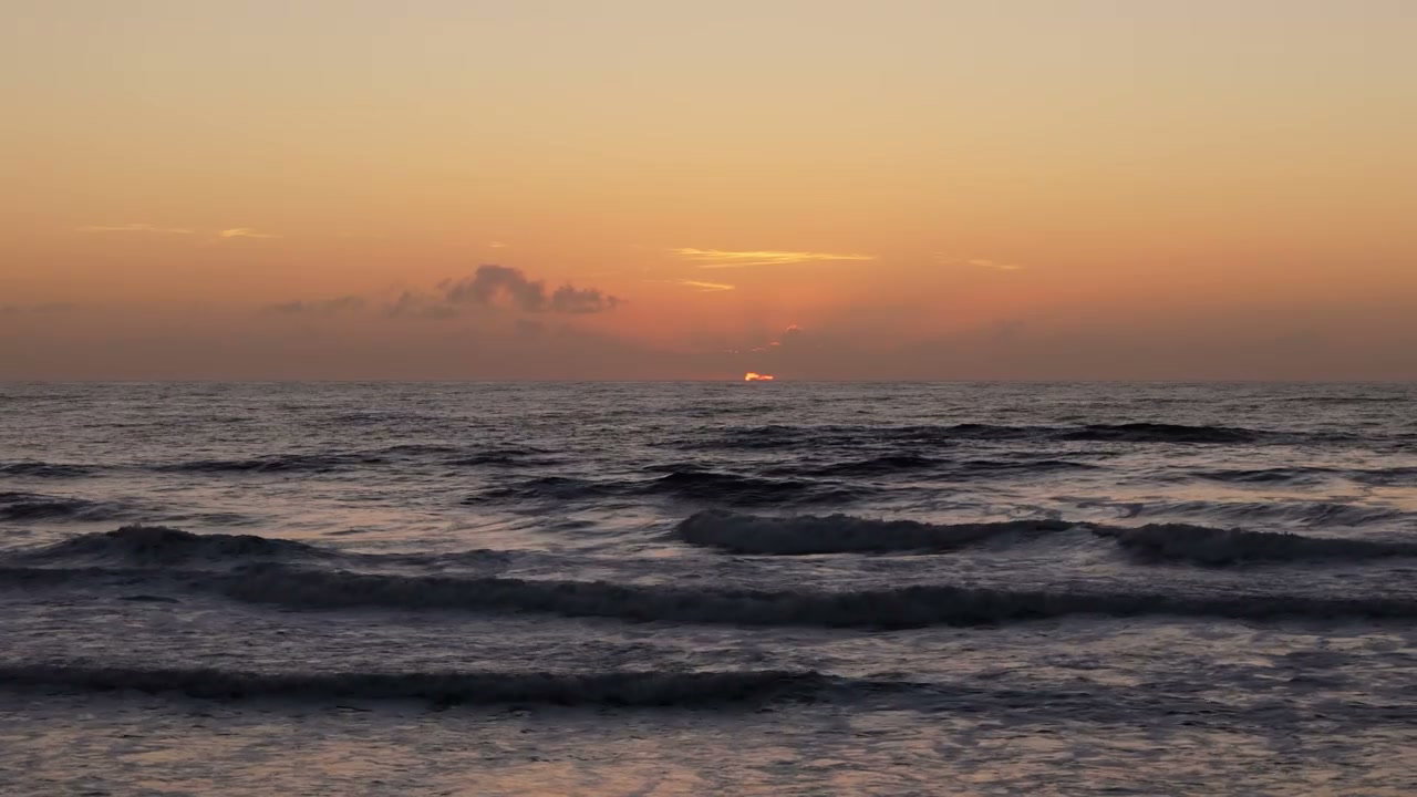 Golden Sunset Over Pacific Ocean