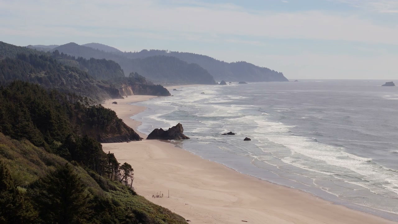 Pacific Coast Scenic Beach and Ocean Waves